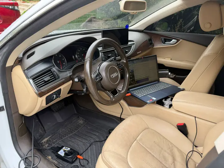 Laptop key programming inside car — Kwikey Locksmith work in Delaware